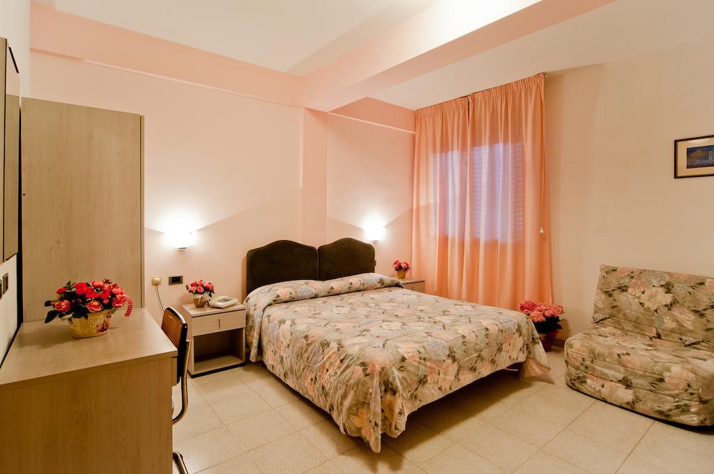 Hotel Il Quadrifoglio 카시아 객실 사진