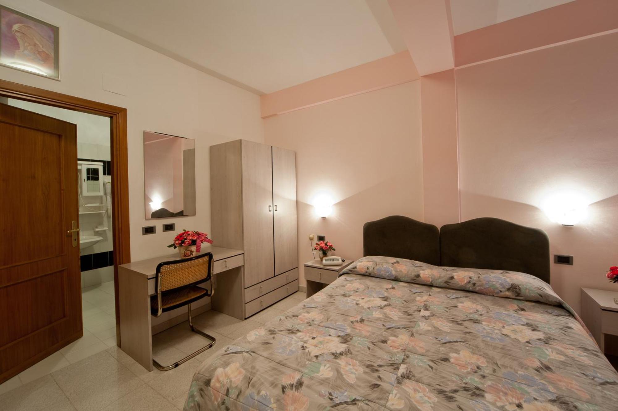 Hotel Il Quadrifoglio 카시아 외부 사진